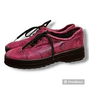Stuart Weitzman Burgundy Snake Print Lace Up Shoes